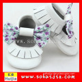 Factory price 2015 high quality Korea white bow moccasins soft flat cow leather baby shoes